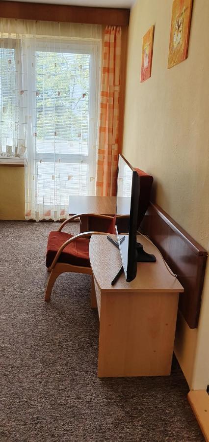 Hotel Poprad Ústí nad Orlicí Exterior foto