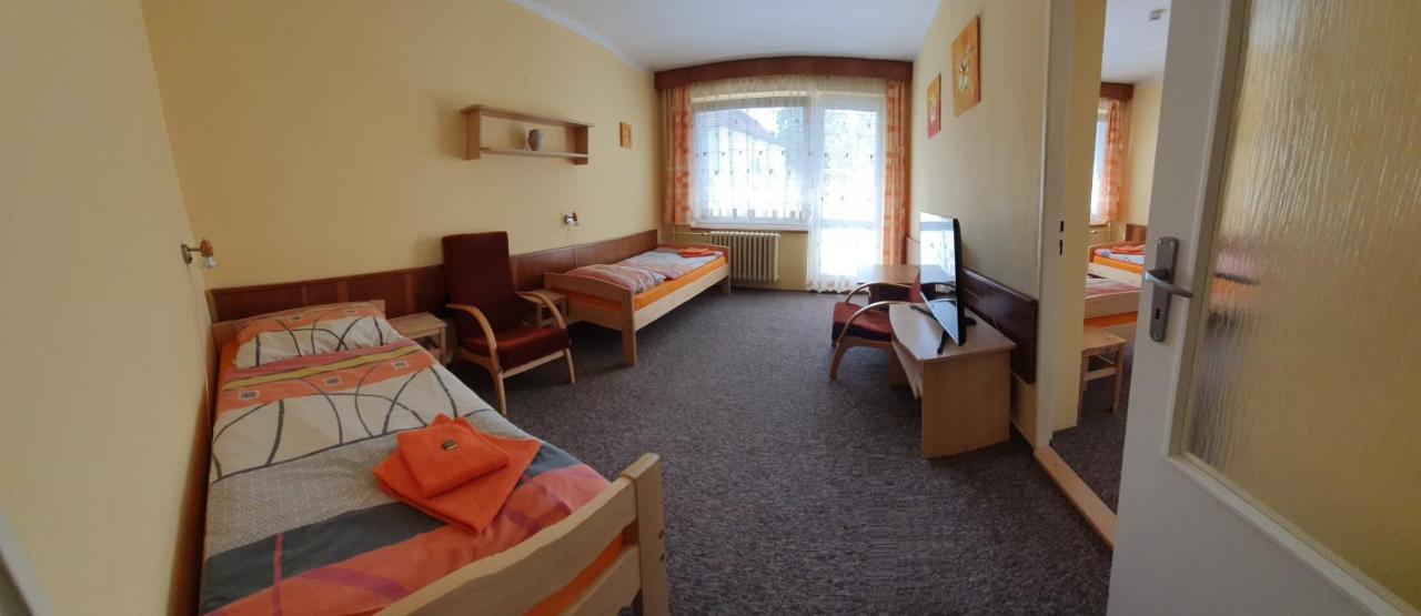 Hotel Poprad Ústí nad Orlicí Exterior foto